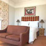 17 Burgate 5* Pickering