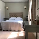 17 Burgate 5* Pickering