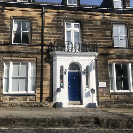 17 Burgate 5* Pickering