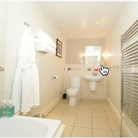 17 Burgate 5* Pickering