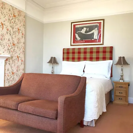 17 Burgate 5* Pickering