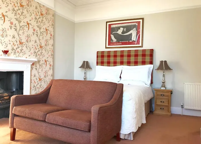 17 Burgate 5* Pickering