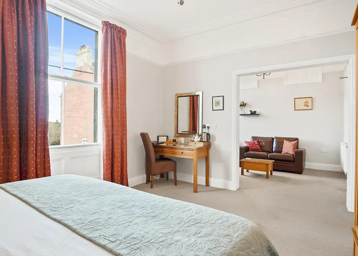 Bed & Breakfast 17 Burgate 5*