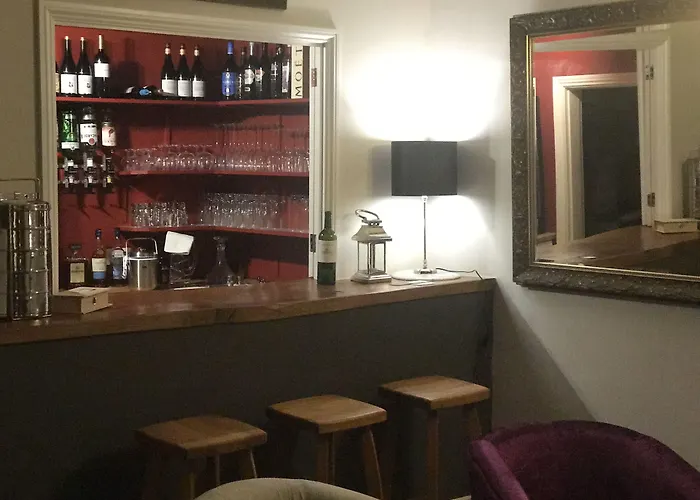 17 Burgate Bed & Breakfast