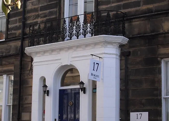 Bed & Breakfast 17 Burgate 5*